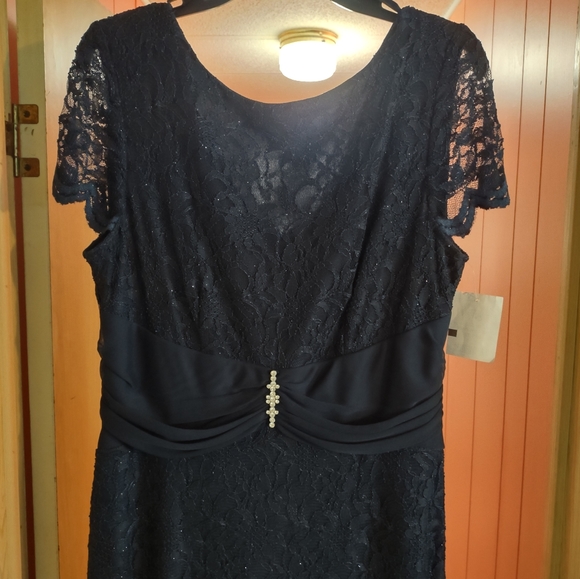 DONATED Full Length Lace Dress - Picture 2 of 4